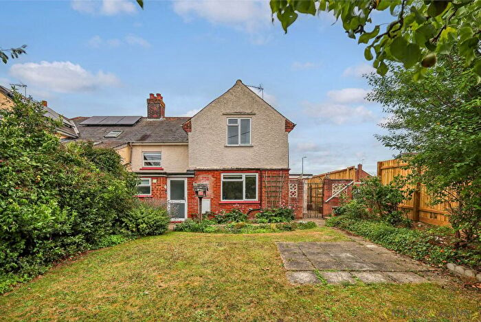 3 Bedroom Semi-Detached House For Sale In Poplar Hill, Stowmarket, IP14