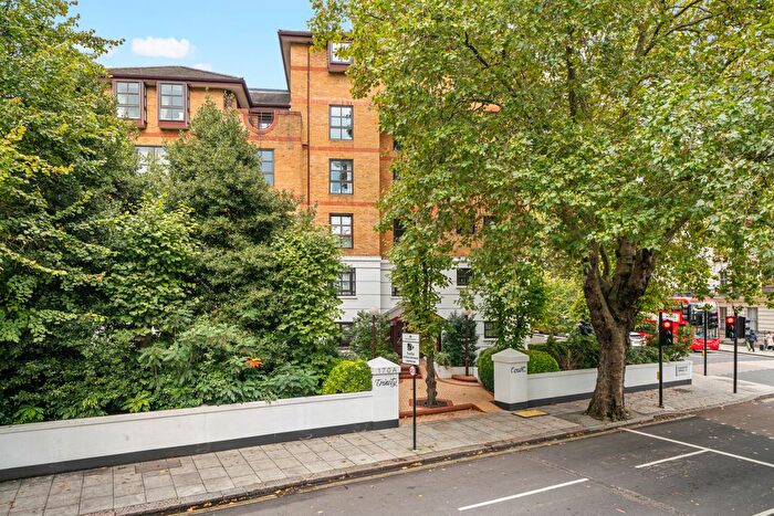 2 Bedroom Flat For Sale In Gloucester Terrace, London, W2