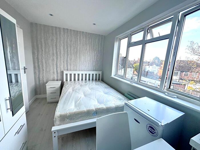 1 Bedroom Flat To Rent In Rose Hill, Oxford, OX4