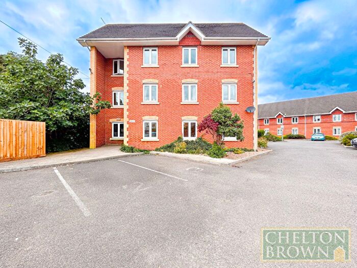 2 Bedroom Flat To Rent In Chestnut Road, Northampton, Northamptonshire, NN3