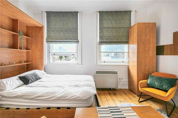 Studio To Rent In Chiswick High Road, Chiswick, W4