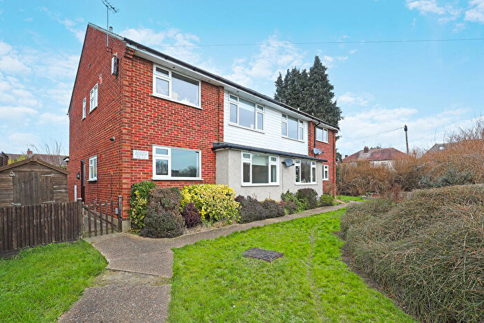2 Bedroom Maisonette To Rent In Avondale Court Loughton, IG10