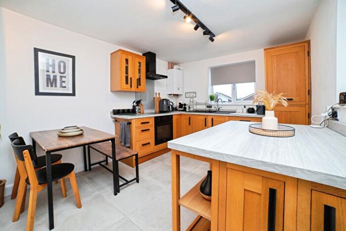 3 Bedroom Bungalow For Sale In Manor Road, Sutton-in-Ashfield, Nottinghamshire, NG17