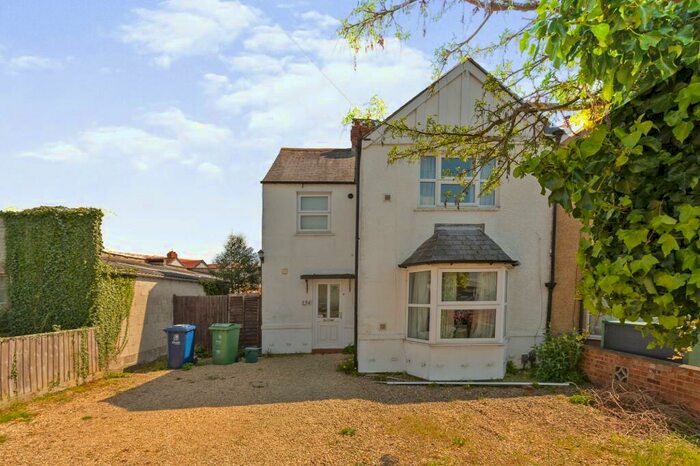 3 Bedroom Semi-Detached House To Rent In Dene Road, Headington, OX3