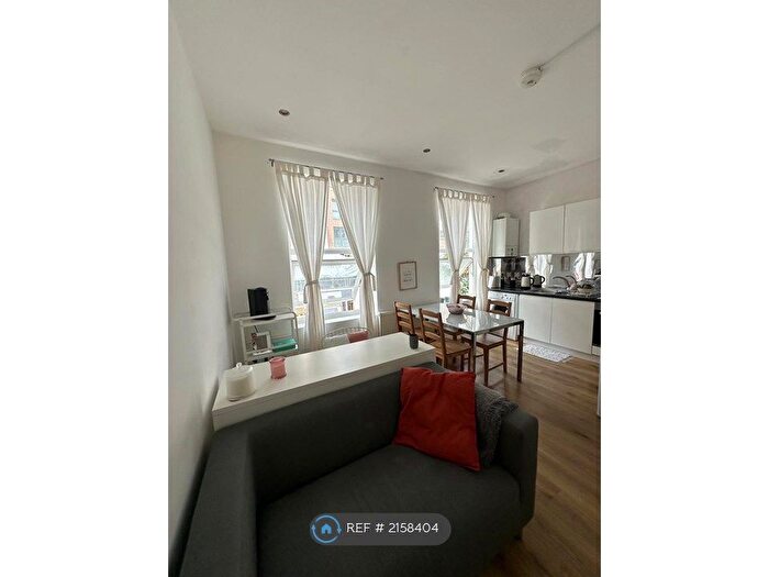 1 Bedroom Flat To Rent In Caledonian Road, London, N7