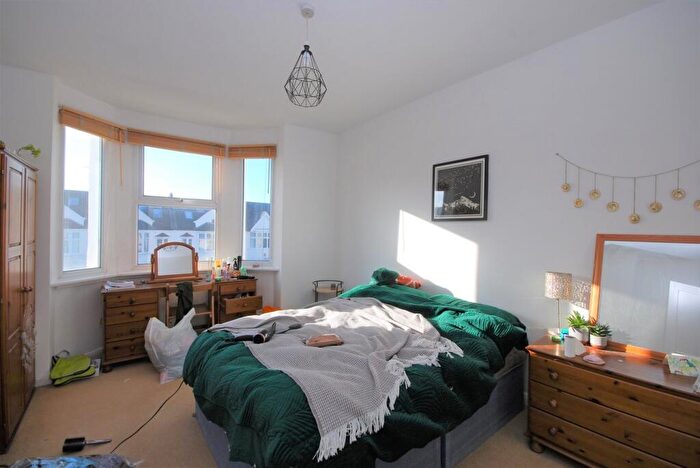 2 Bedroom Detached House To Rent In Old Devonshire Road, Balham, SW12