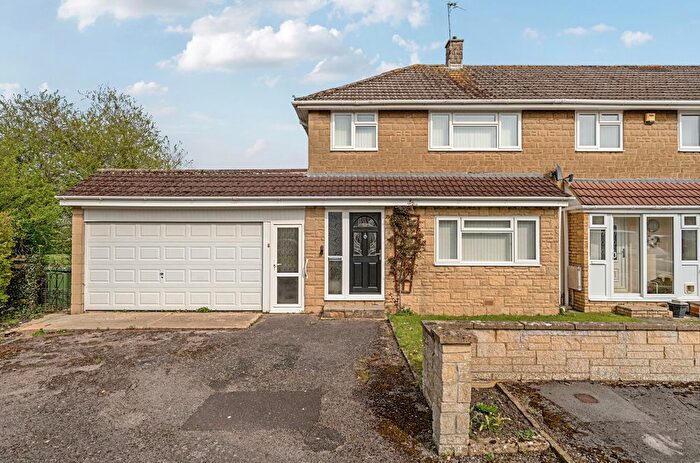 3 Bedroom End Terrace House For Sale In Churchfield, Swindon, Wiltshire, SN25