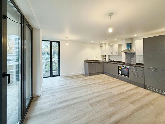 1 Bedroom Flat To Rent In Farnborough Road, Farnborough, GU14