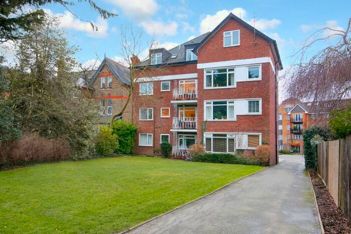 1 Bedroom Flat To Rent In Bromley Road, Beckenham, BR3