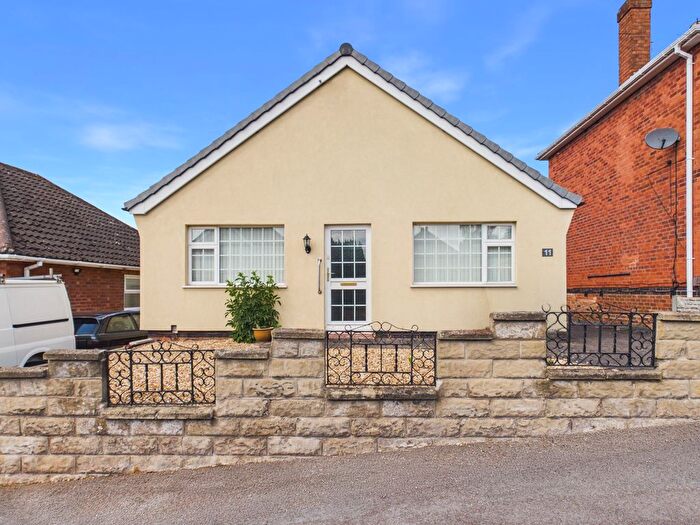 3 Bedroom Detached Bungalow For Sale In Belper Avenue, Carlton, Nottingham, NG4