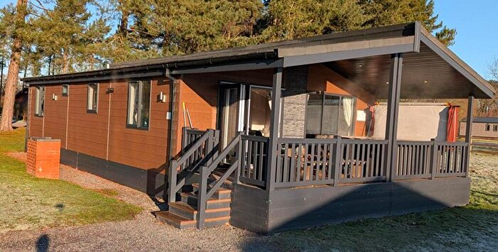 3 Bedroom Lodge For Sale In Stixwould Road, Woodhall Spa, Lincolnshire, LN10