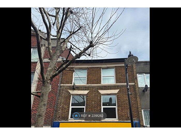 1 Bedroom Flat To Rent In High St, Gillingham, ME7