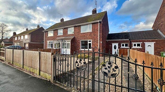 3 Bedroom Semi-Detached House For Sale In Laburnum Grove, Scunthorpe, DN16