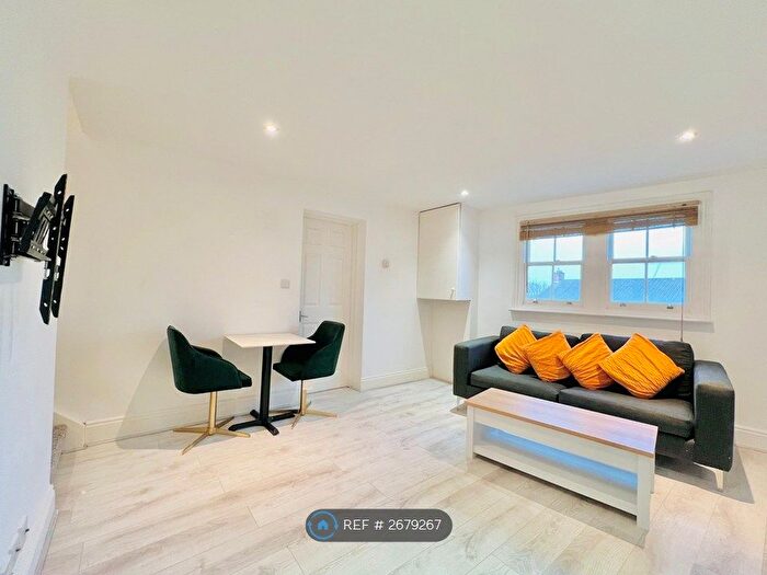 1 Bedroom Flat To Rent In Brixton Hill, London, SW2