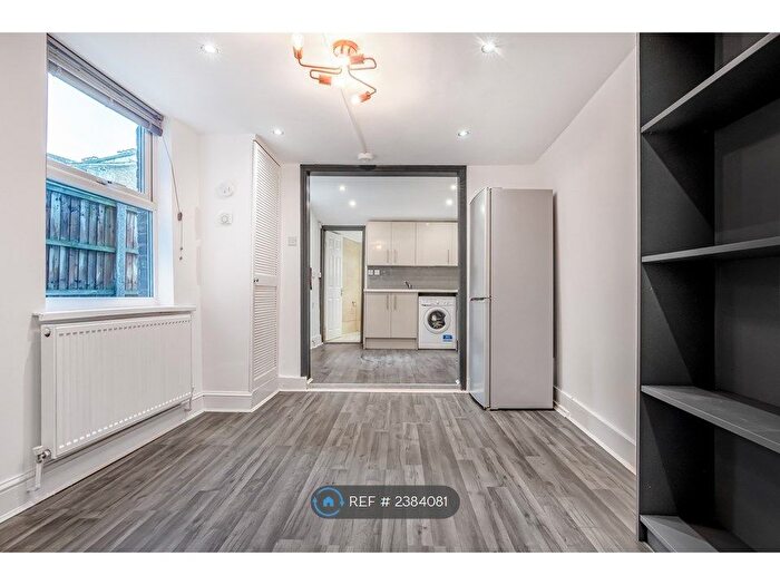 4 Bedroom Terraced House To Rent In Kenworthy Road, London, E9