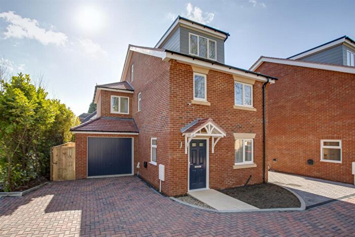 4 Bedroom Detached House To Rent In Bramley Close, High Wycombe, HP12