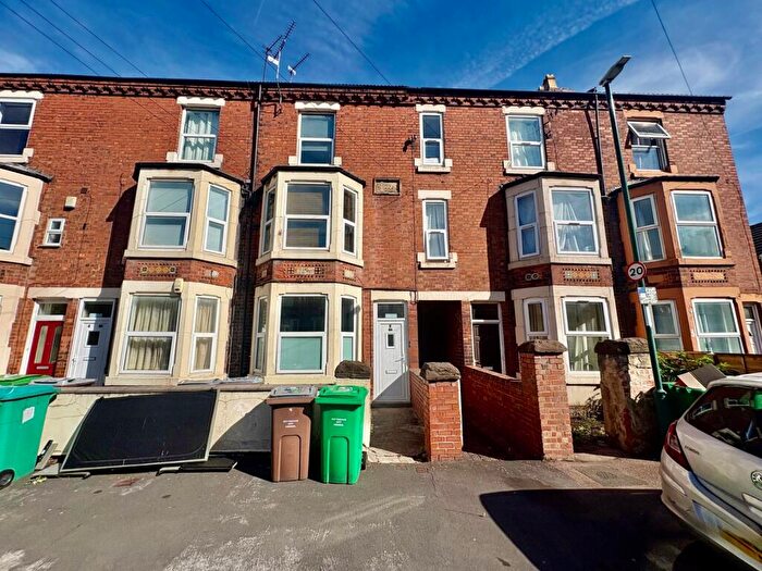 1 Bedroom Apartment To Rent In Claude Street, Nottingham, NG7