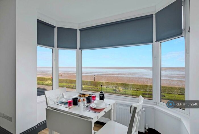 1 Bedroom Flat To Rent In Kingsway, Cleethorpes, DN35