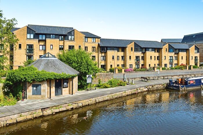 1 Bedroom Flat For Sale In Spinners Court, Lancaster, Lancashire, LA1