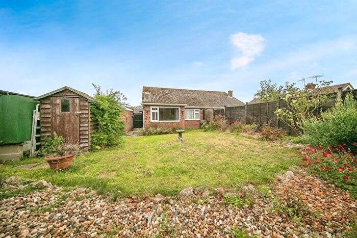 2 Bedroom Semi-Detached Bungalow For Sale In Woodlands, Great Oakley, Harwich, CO12