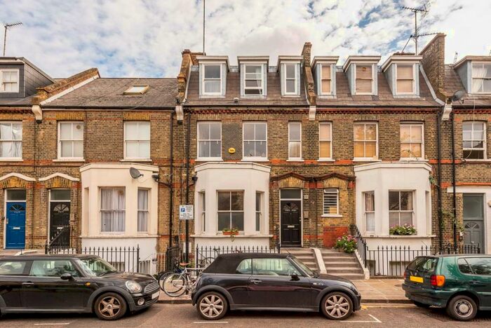 1 Bedroom Flat To Rent In Upcerne Road, Chelsea, London, SW10