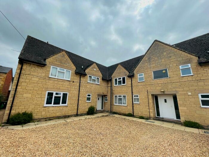 1 Bedroom Flat To Rent In Marsh Court, Moreton-in-Marsh, GL56