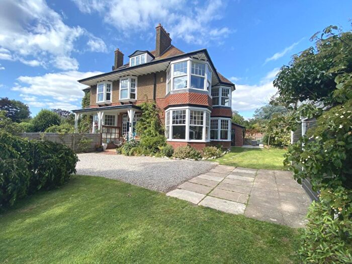 4 Bedroom Semi Detached House For Sale In Sarlsdown Road, Exmouth, EX8