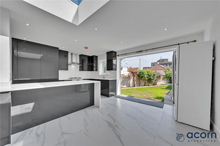 3 Bedroom Semi-Detached House To Rent In Silkfield Road, Colindale, London, NW9