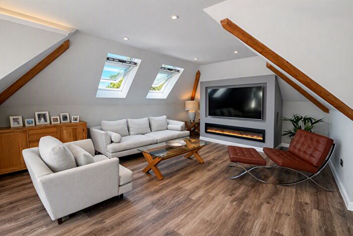 2 Bedroom Apartment To Rent In Church Street, Bingham, NG13