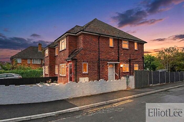 2 Bedroom Flat For Sale In Paddocks Close, Harrow, HA2