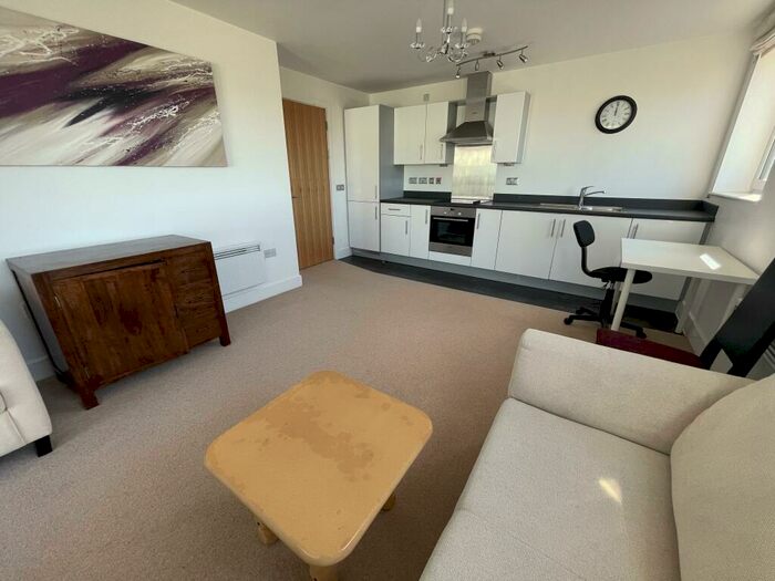2 Bedroom Apartment To Rent In Bell Barn Road, Birmingham, B15