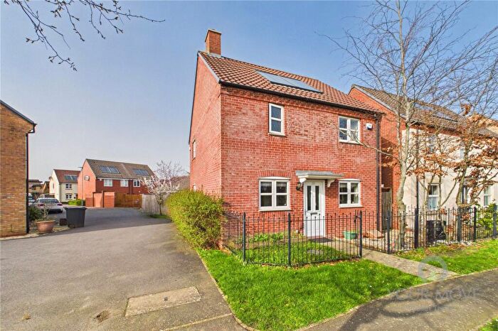 3 Bedroom Detached House For Sale In Prestbury Road, Duston, Northampton, Northamptonshire, NN5