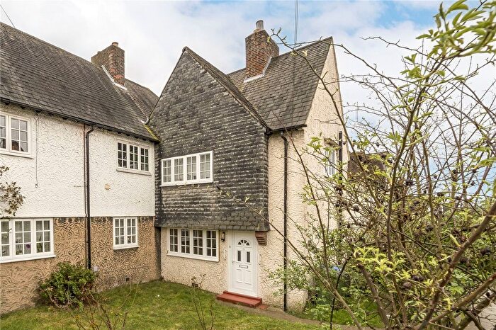 2 Bedroom Flat For Sale In Granby Road, Eltham, London, SE9