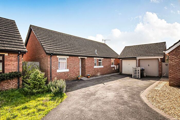 3 Bedroom Bungalow For Sale In Arney Close, Corsham, SN13