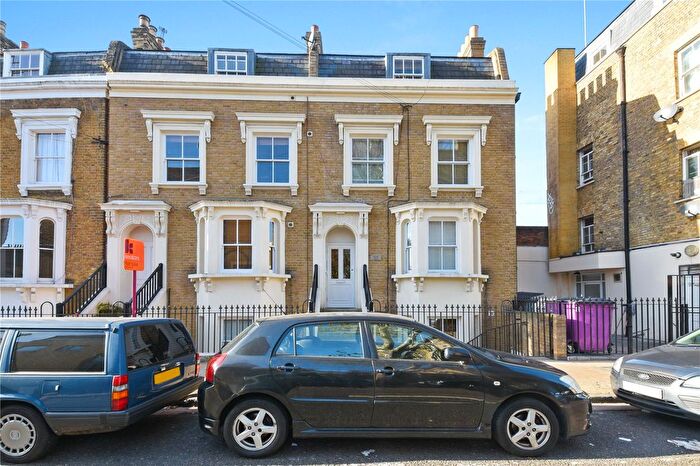 1 Bedroom Flat To Rent In Hamlet Court, A Tomlins Grove, Bow, London, E3