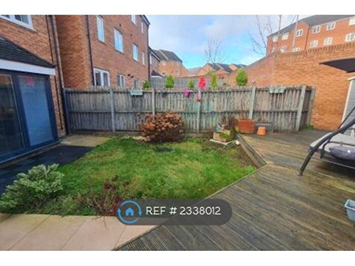 3 Bedroom Detached House To Rent In Sherwood Walk, Middleton, Leeds, LS10