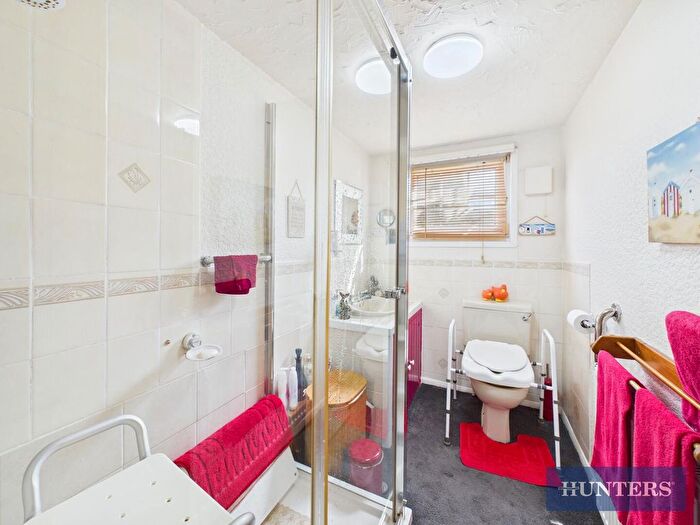 2 Bedroom Cottage For Sale In Hunmanby Street, Muston, Filey, YO14