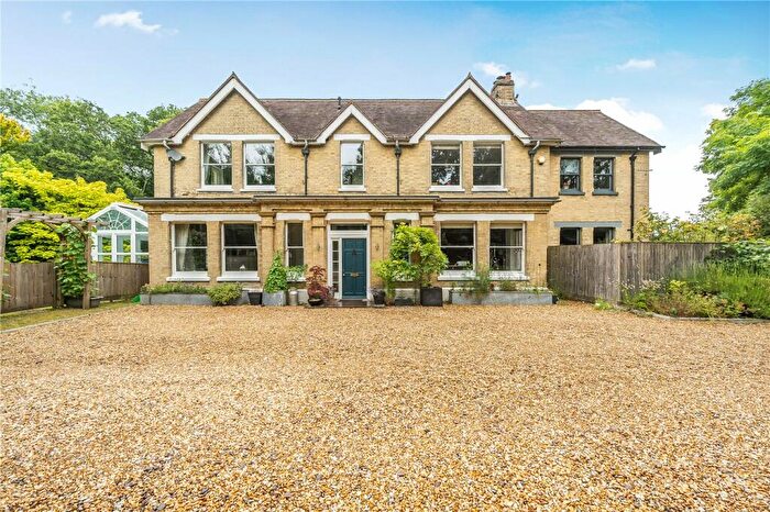 6 Bedroom Semi-Detached House For Sale In Wrecclesham Hill, Wrecclesham, Farnham, Surrey, GU10