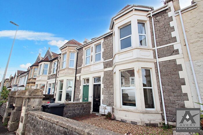 2 Bedroom Flat To Rent In Moorland Road, BS23