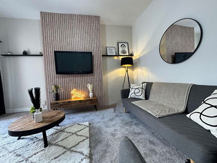 5 Bedroom House To Rent In Pershore Road (B), Selly Park, Birmingham, West Midlands, B29