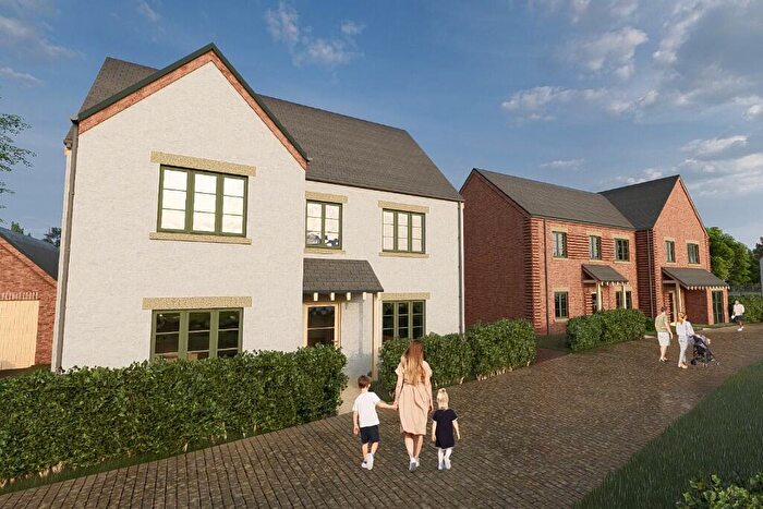 4 Bedroom Detached House For Sale In Matlock Road, DE55