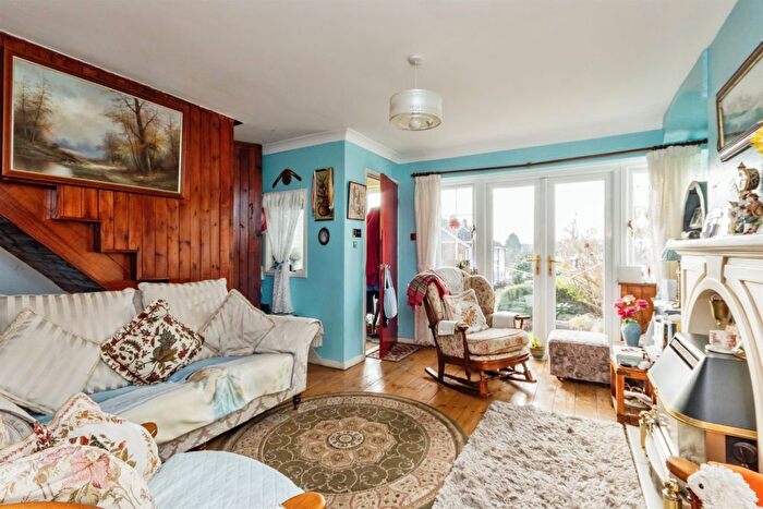 3 Bedroom Terraced House For Sale In Third Avenue, Gedling, Nottingham, NG4