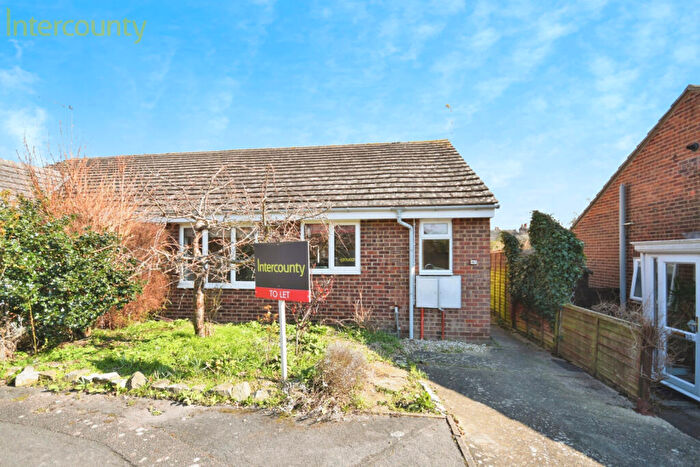 2 Bedroom Bungalow To Rent In The Wayback, Saffron Walden, Essex, CB10
