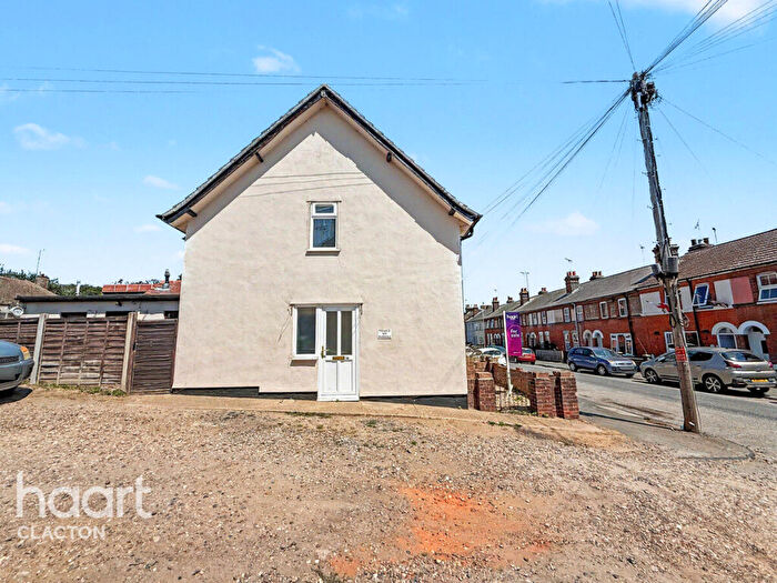 3 Bedroom End Of Terrace House For Sale In Una Road, Harwich, CO12