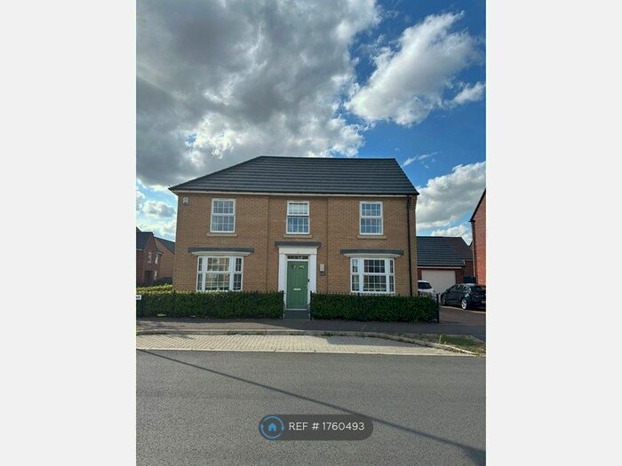 4 Bedroom Detached House To Rent In Port Line Road, Brooklands, Milton Keynes, MK10