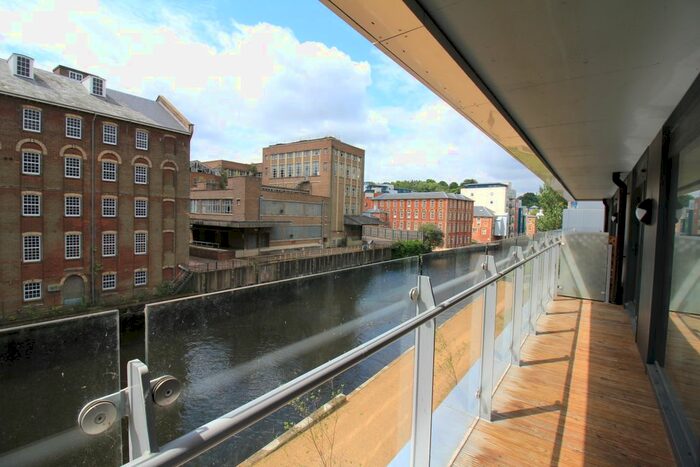 2 Bedroom Flat To Rent In Geoffrey Watling Way, Norwich, NR1