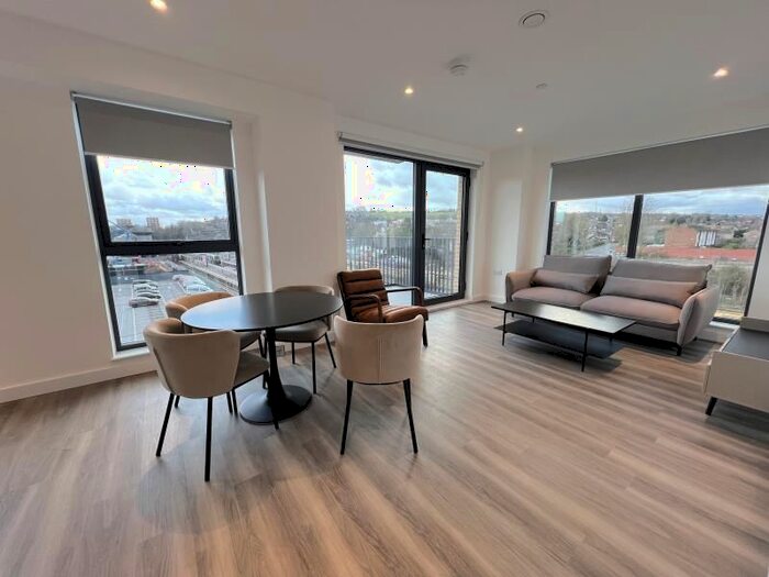 2 Bedroom Flat To Rent In The Mint, Station View, Guildford, GU1