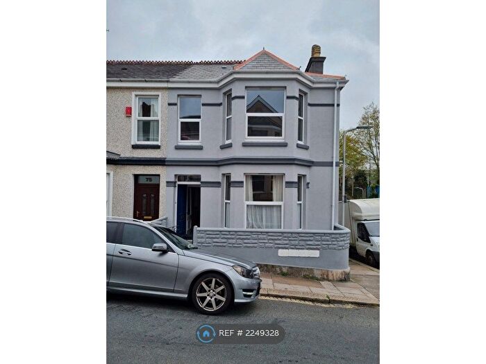 4 Bedroom End Of Terrace House To Rent In Desborough Road, Plymouth, PL4