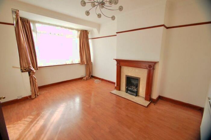 4 Bedroom House To Rent In Stafford Road, Wallington, CR0