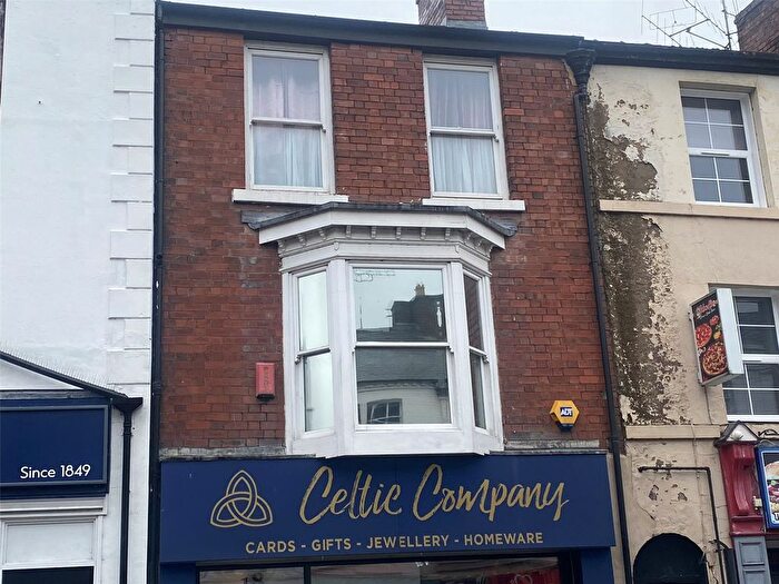 2 Bedroom Flat To Rent In Broad Street, Welshpool, Powys, SY21